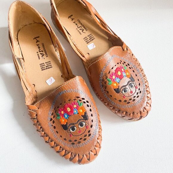 NEW  Handmade Leather Mexican Woven Sandals w Frida Kahlo Embroidery 9 - Picture 2 of 10